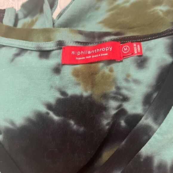 n: PHILANTHROPY Leonardo Dress Tie-Dye Martini V-Neck medium midi - Picture 7 of 13